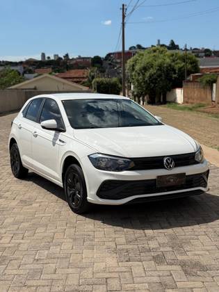 VOLKSWAGEN POLO 1.0 MPI TRACK MANUAL VOLKSWAGEN POLO 1.0 MPI TRACK MANUAL